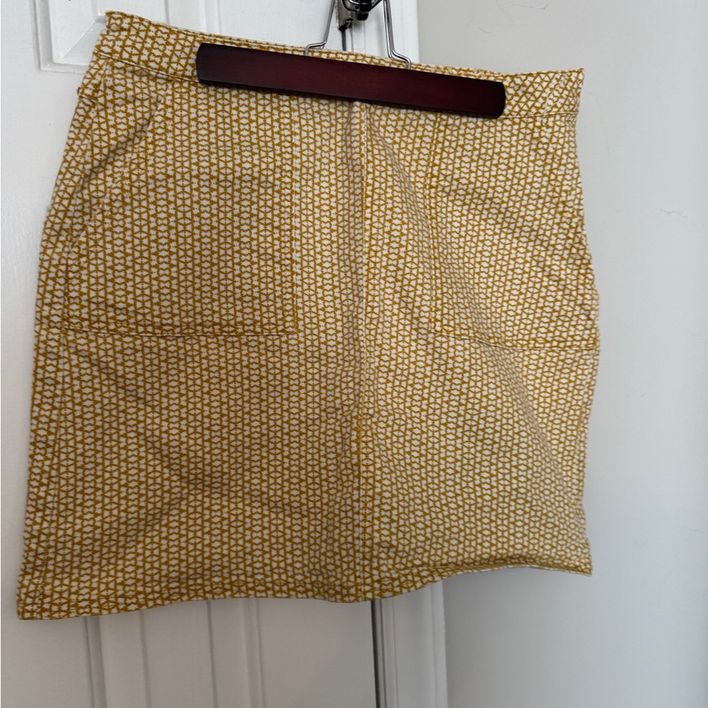 Prana sz 6 yellow print skirt